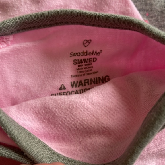 Baby girl onesies - Picture 3 of 3